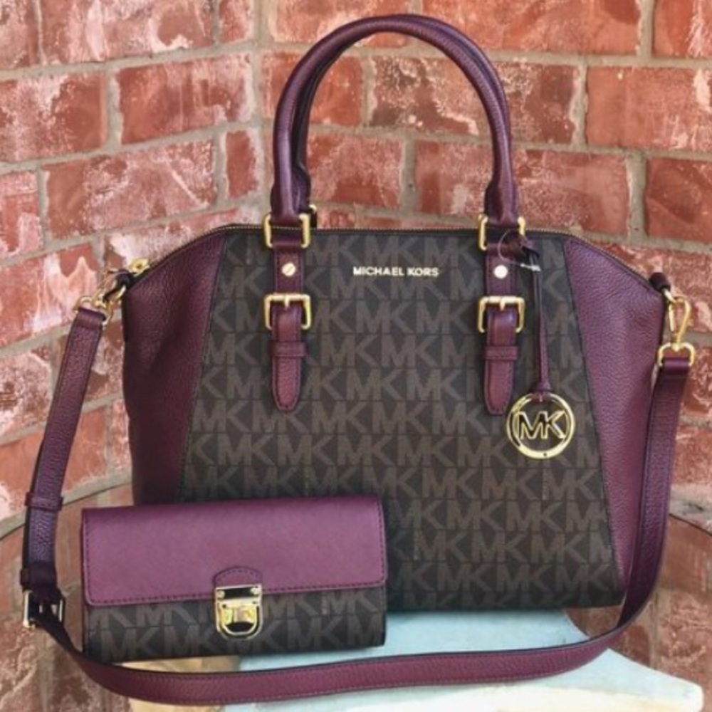 NWT Authentic MK Purse